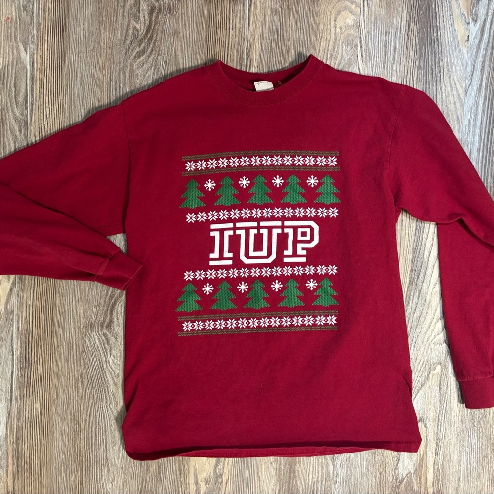 IUP Christmas Long Sleeve Tee - M unisex